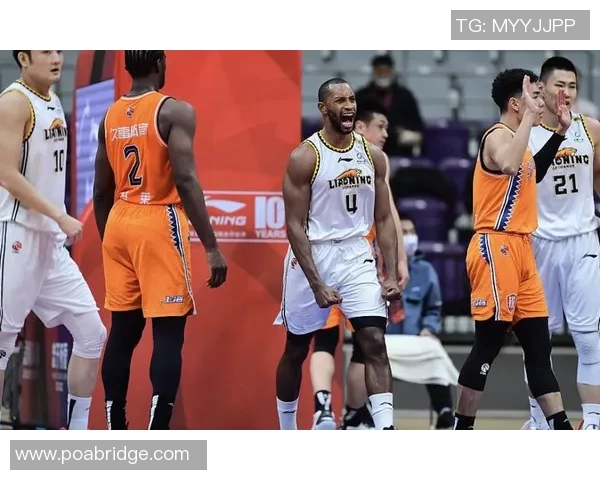 杭州极限运动队在世界街舞大赛中以97分稳居积分榜首位