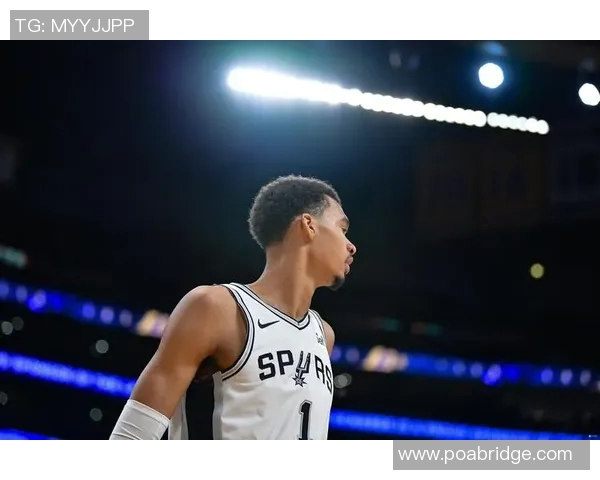 文班亚马新秀赛季表现惊艳场均20分10篮板3盖帽领跑联盟新秀榜